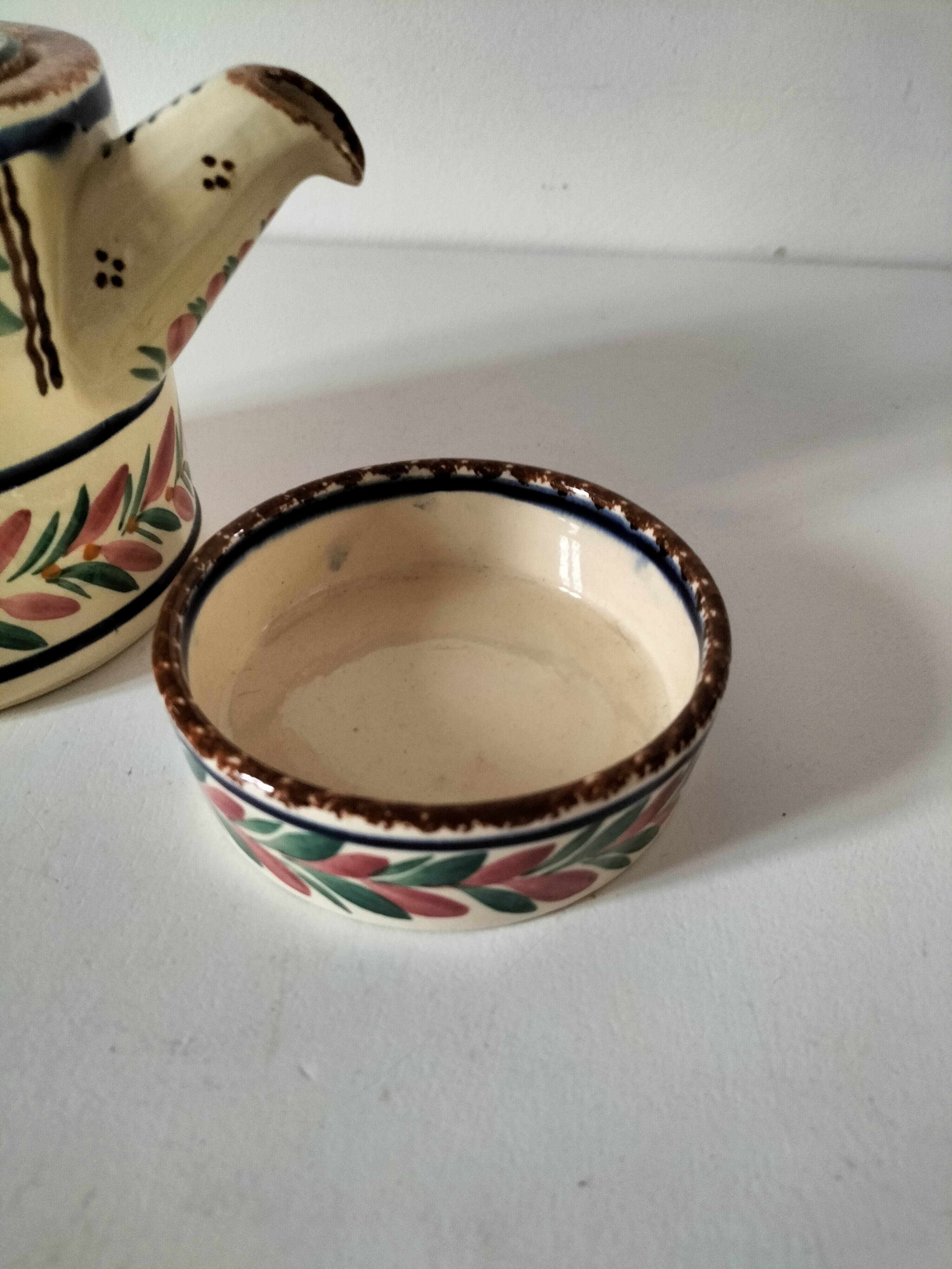 HB Quimper teapot and sugar bowl set
