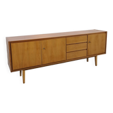 Mid-century notenhout fineer dressoir met 3 lades