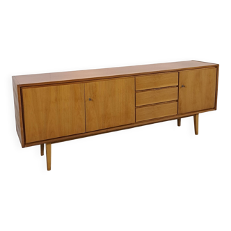 Mid-century notenhout fineer dressoir met 3 lades