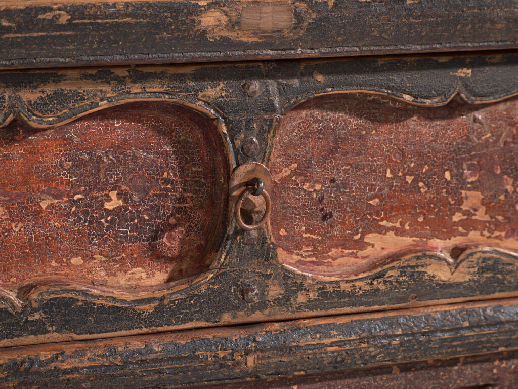 Antique pine console with multi-layer patina – China, circa 1930