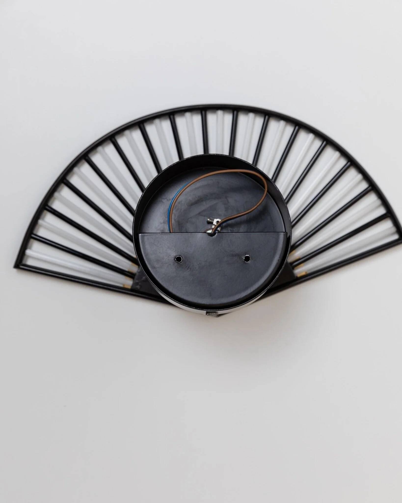 Vintage wall sconce in the shape of a fan - glass tubes and gold metal, Hollywood Regency design, Italy 1980s.
