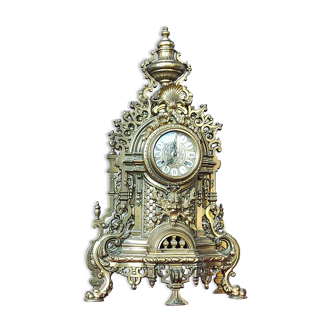 Bronze pendulum Rocaille style
