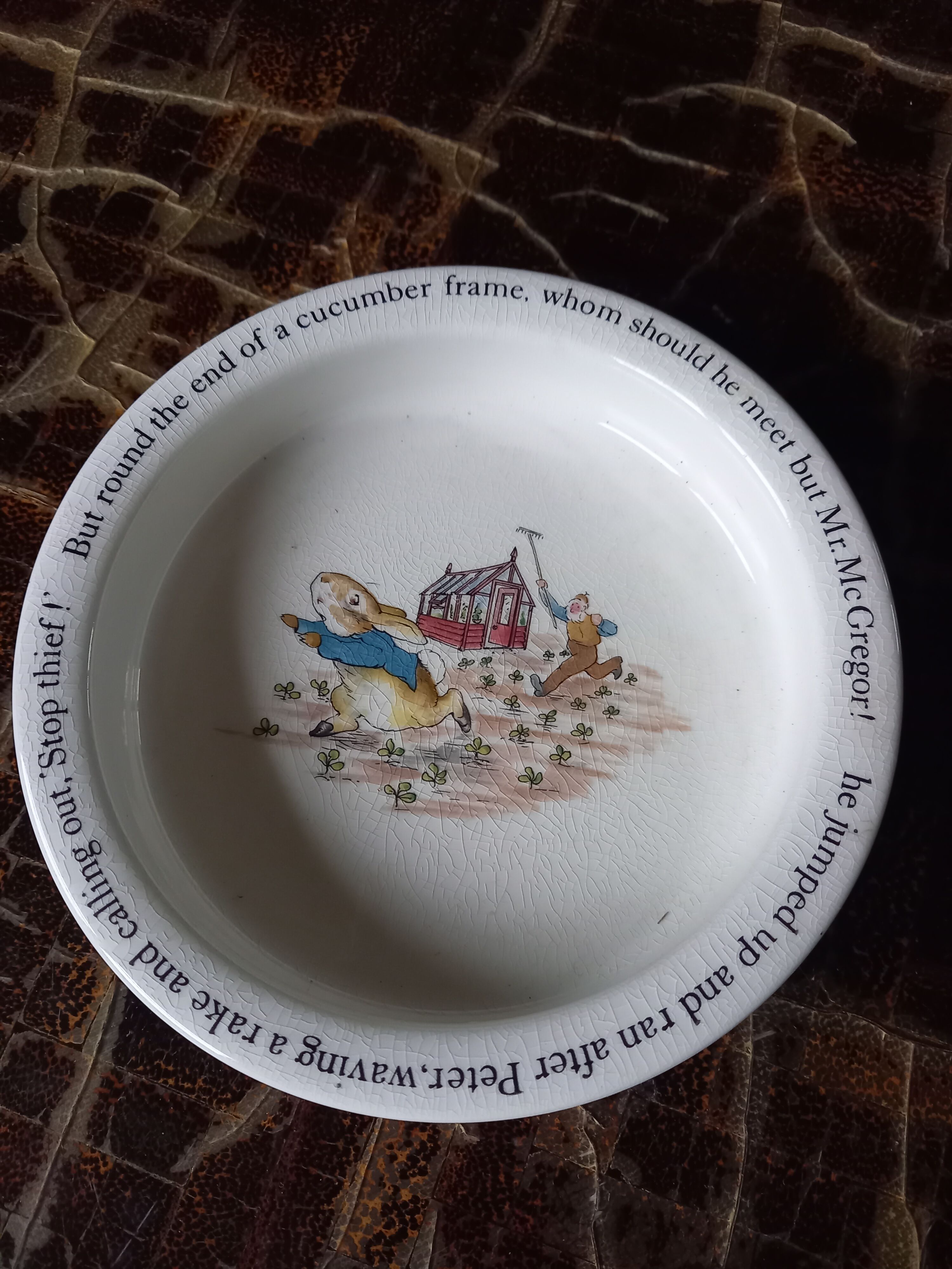 Hollow plate Wedgwood porcelain Beatrix Potter Peter Rabbit