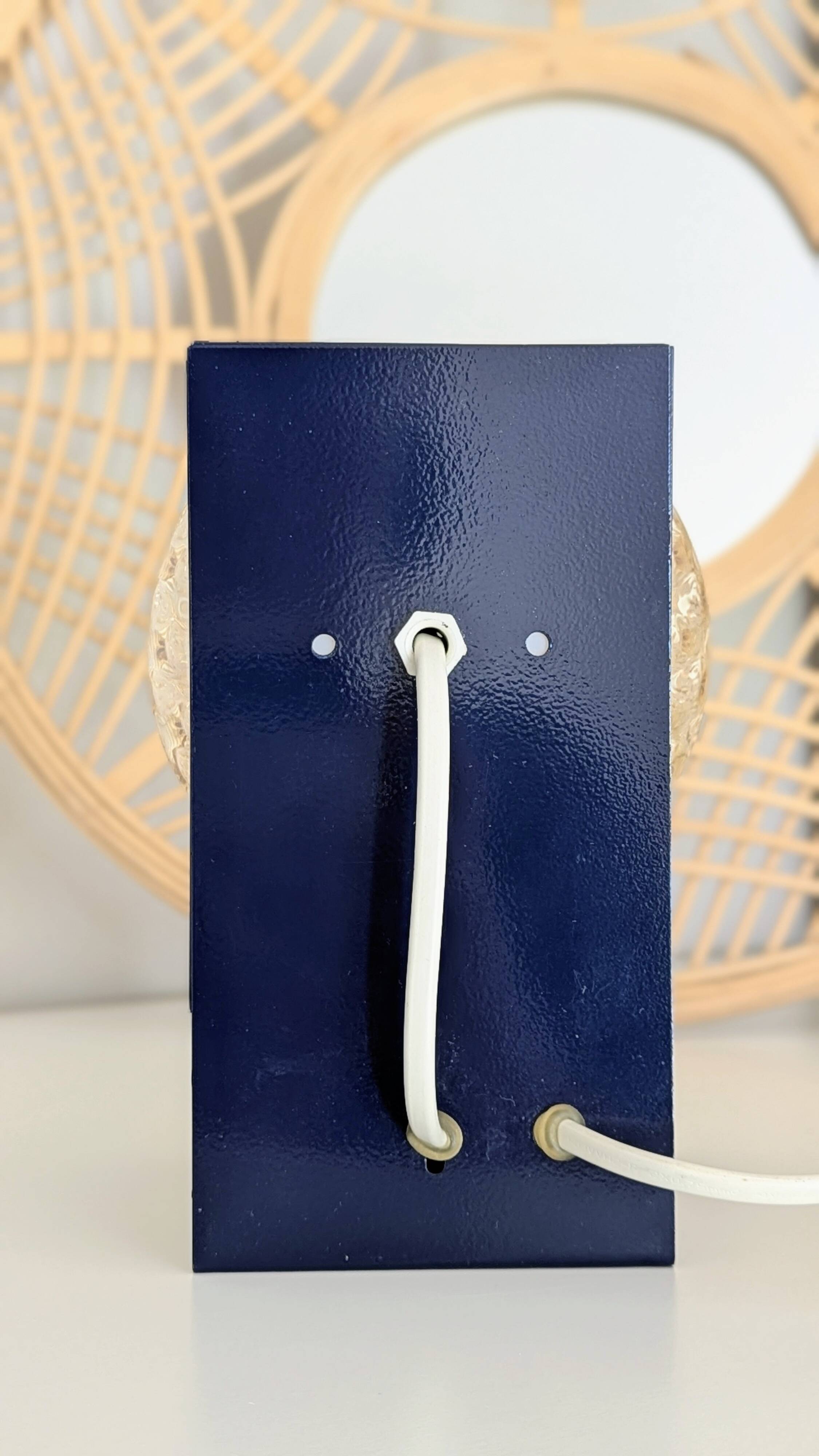 Lampe design italienne années 70 (L-0165)