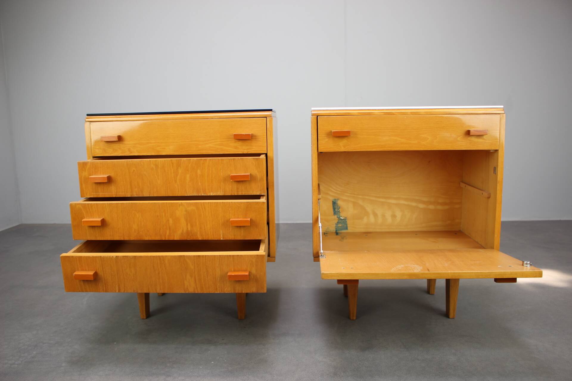 1960s František Mezulaník Mid-Century Maple Nightstands with Black and White Glass
