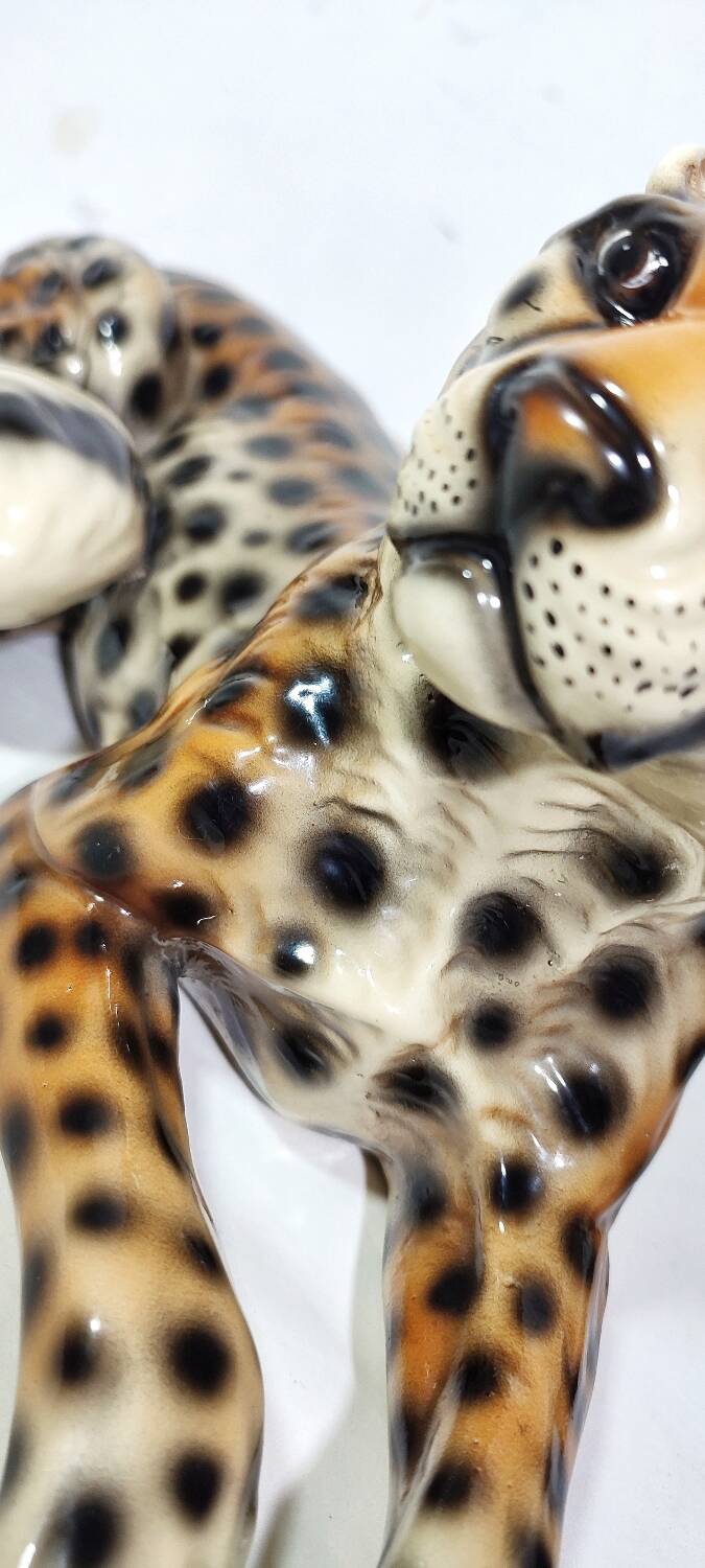 Leopardo de cerámica. España, 1960s.