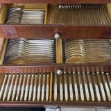 Housewife of 105 pieces in silver metal