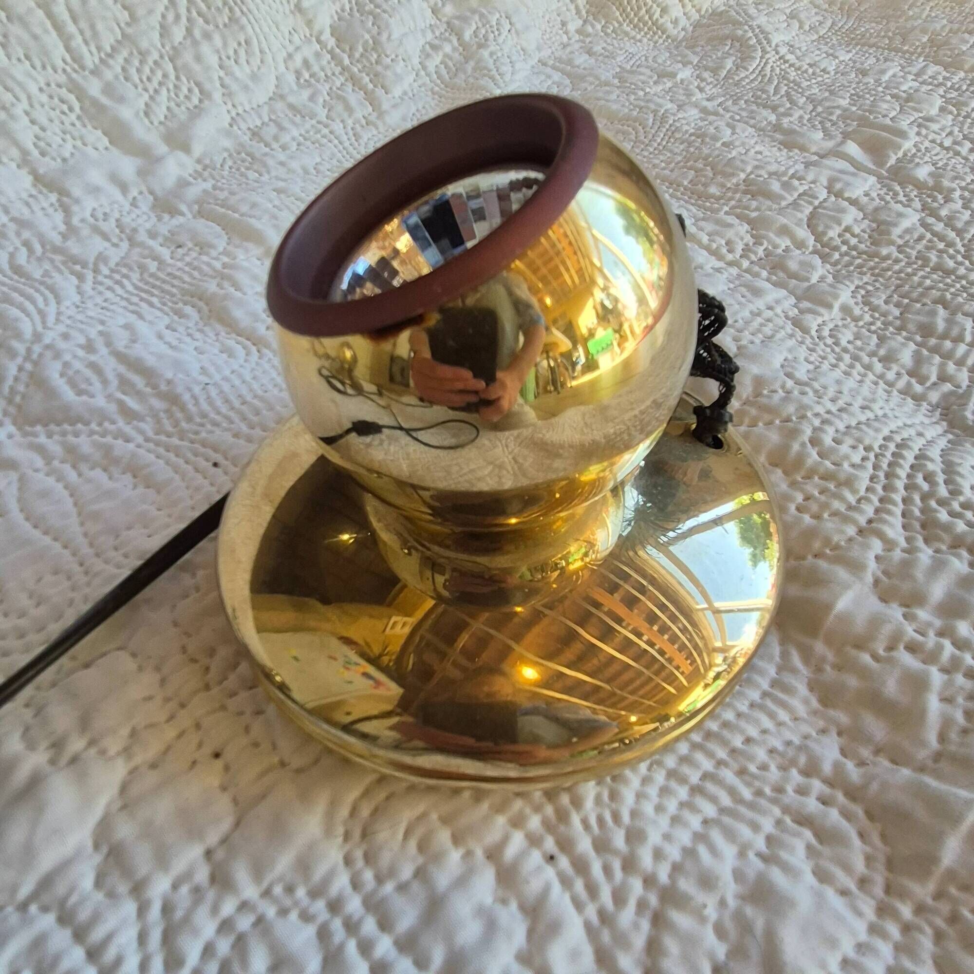 Pair of adjustable spot lamps in gold metal – Pierre Disderot Lighting, Paris