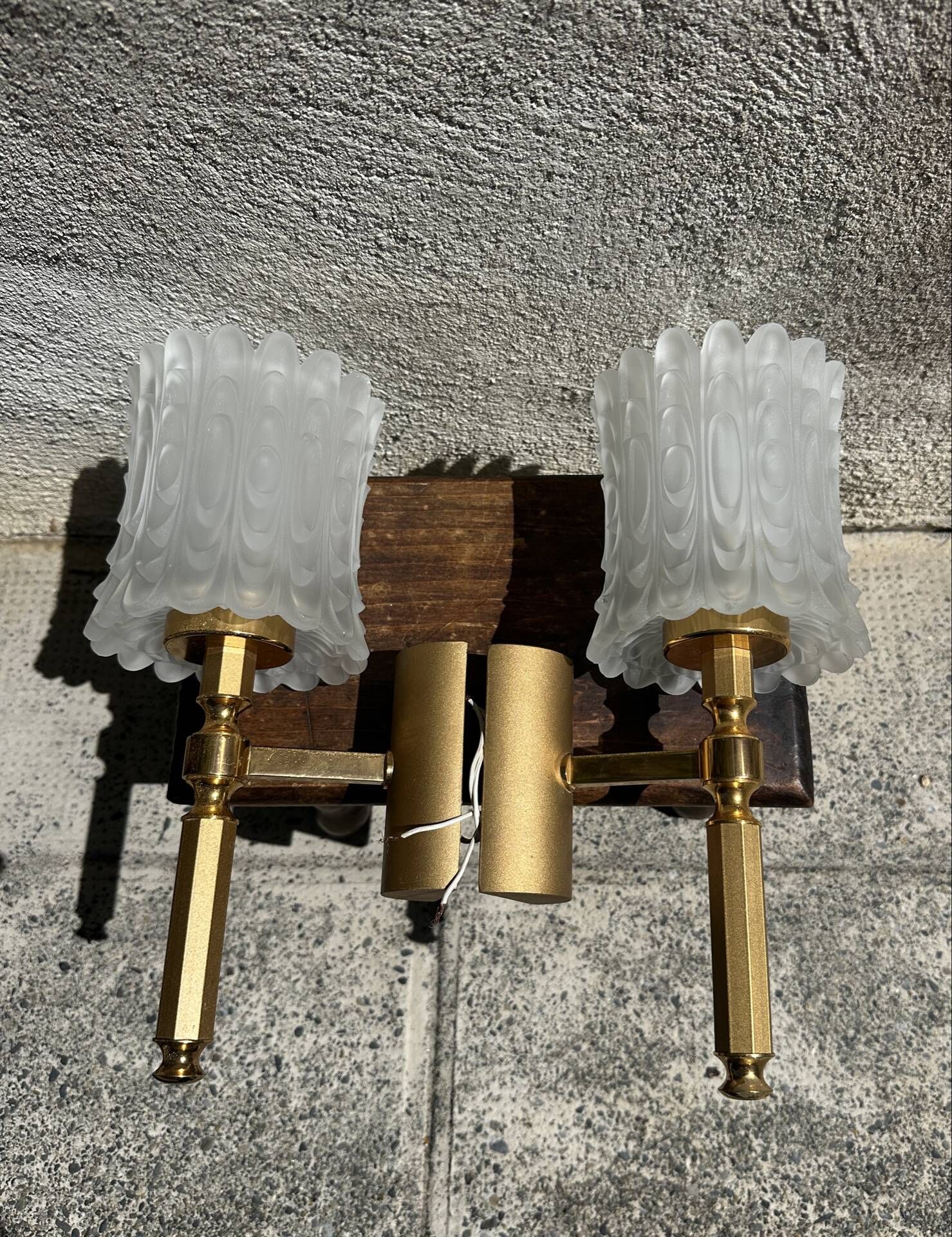 Old pair of wall sconces by Maison Lunel in brass and glass.
