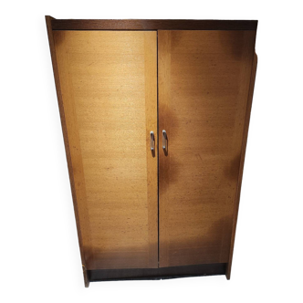 Armoire vintage
