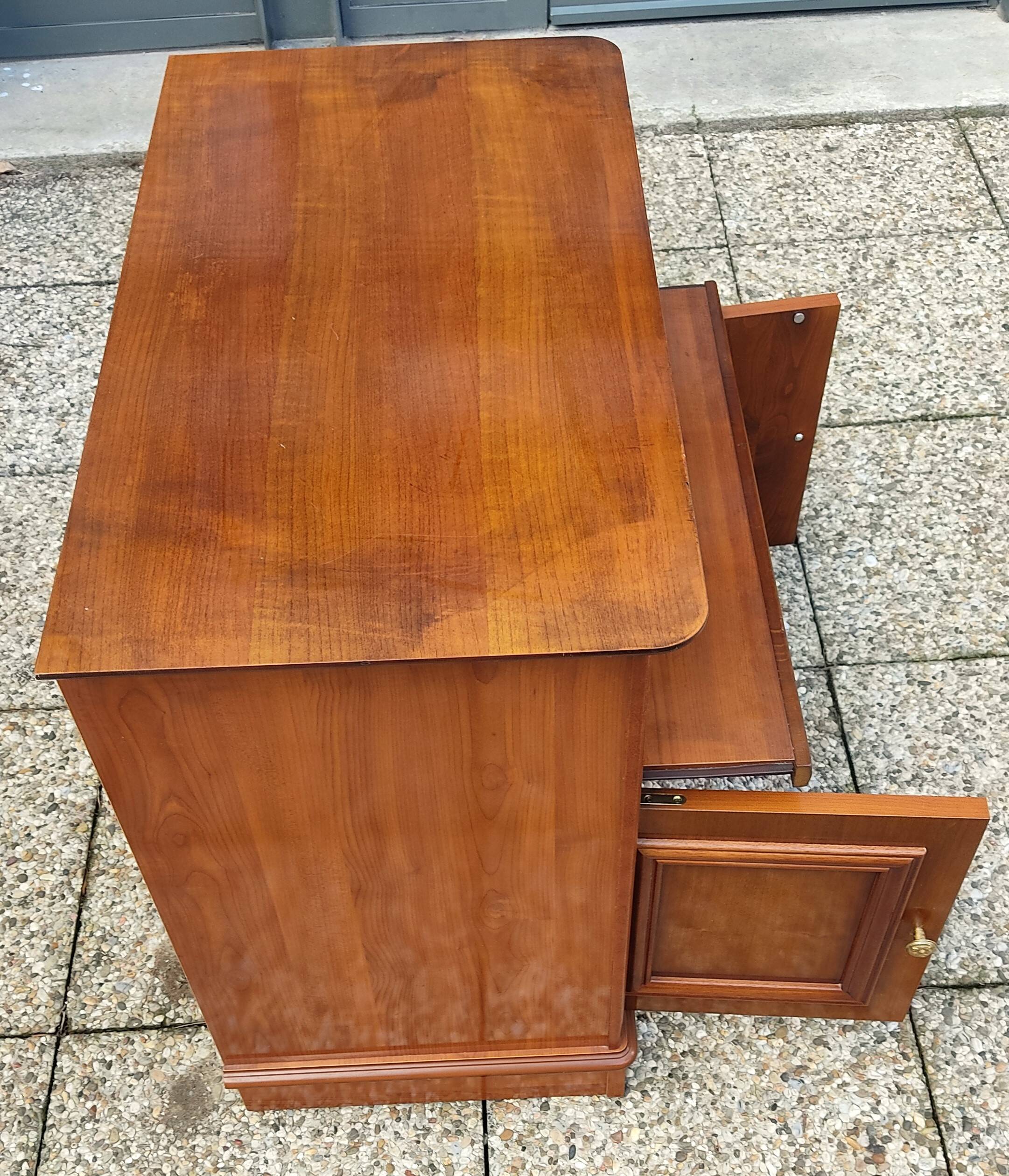 Small sideboard, TV unit, hifi in solid wood, walnut, Louis Philippe style