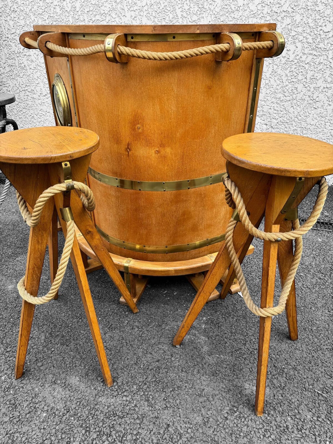 Bar and its 3 vintage stools, solid oak, nautical spirit.