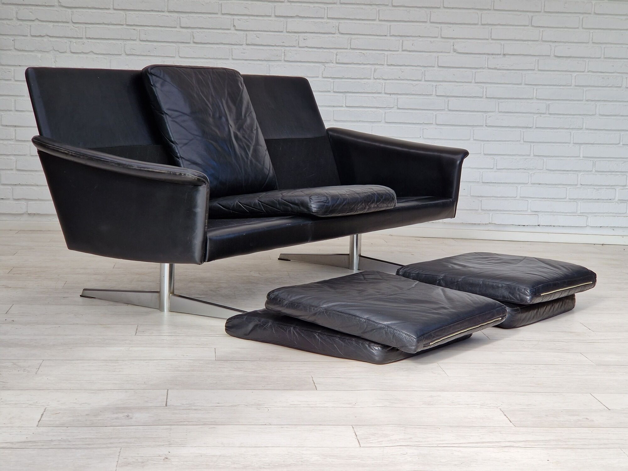 1970s, Danish design by Georg Thams for Vejen Møbelfabrik, 3 seater sofa, leather.
