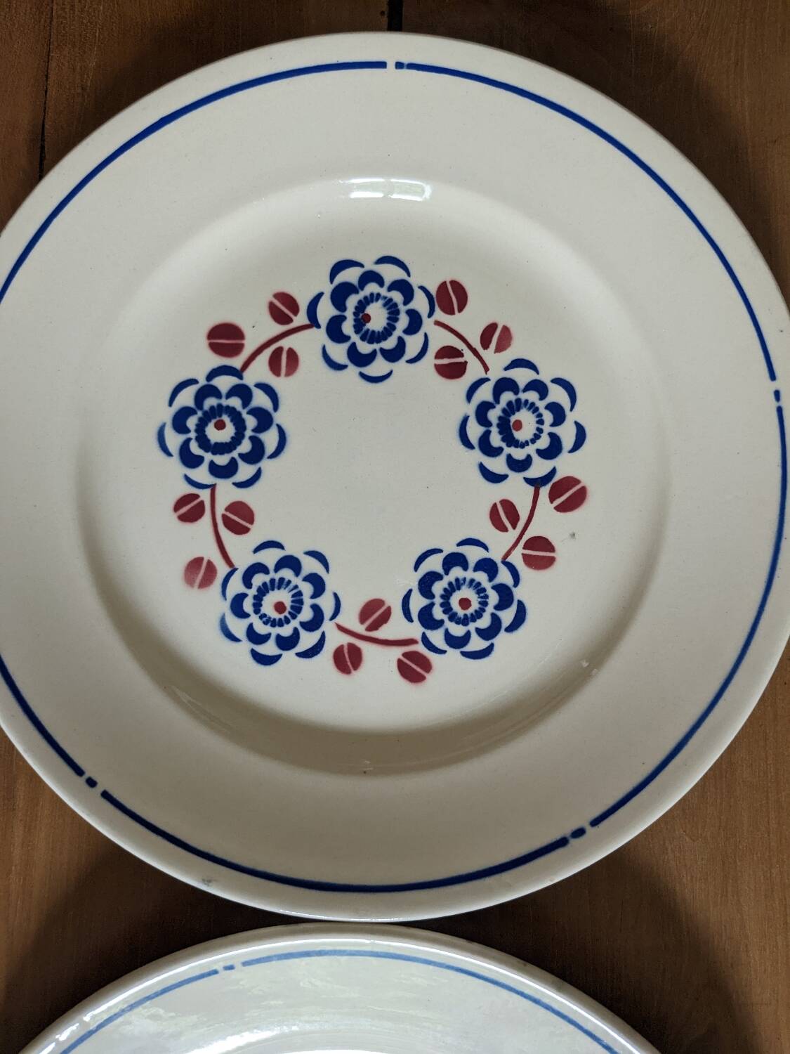 Six Badonviller Bagatelle flat plates