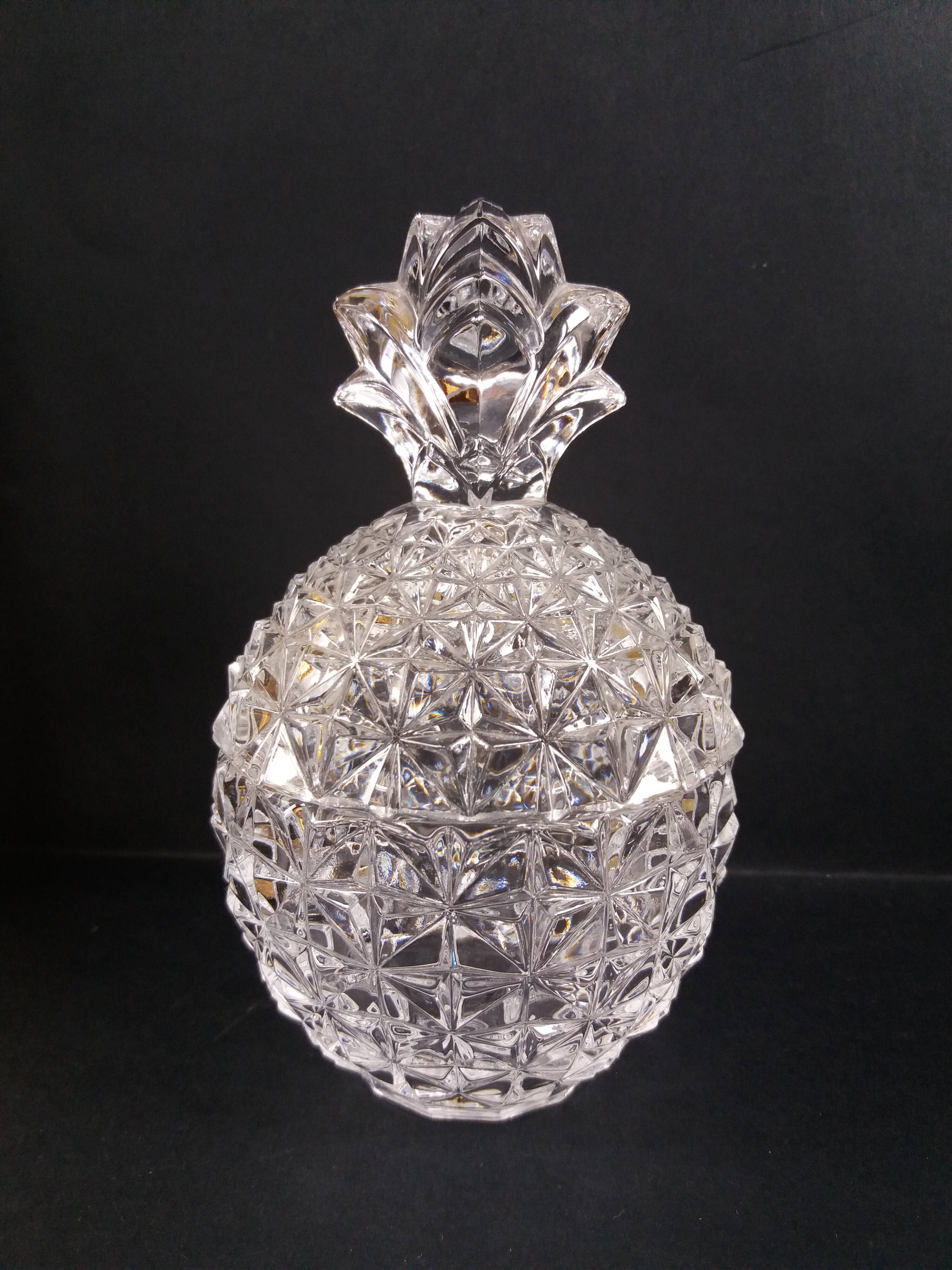 Crystal pineapple candy