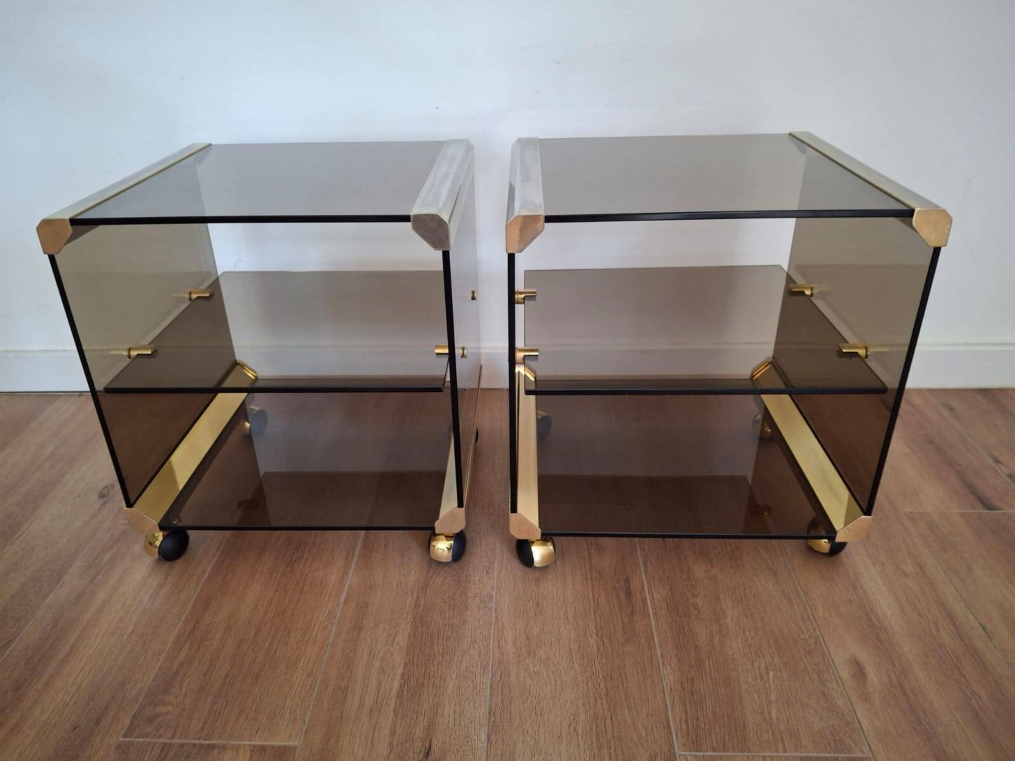 Paire de tables d'appoint italiennes, années 1970