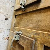 Frigo ancien en bois