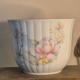 Porcelain cache pot