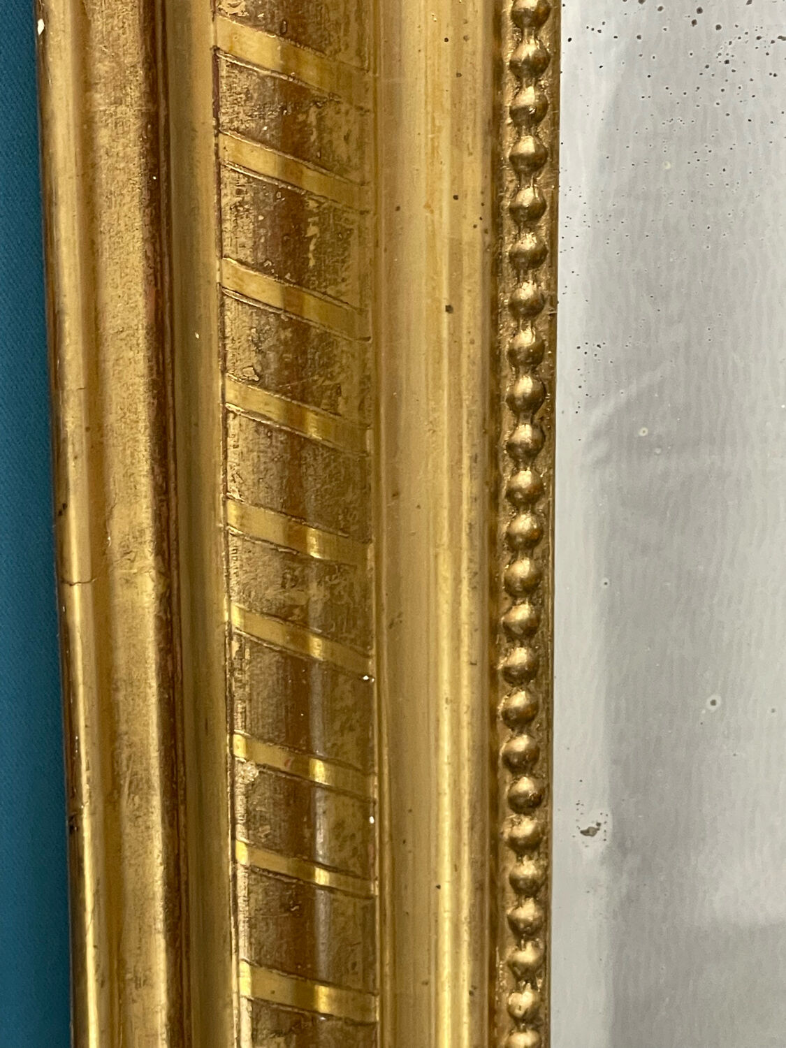 Mirror era Louis-Philippe gilding with gold leaf