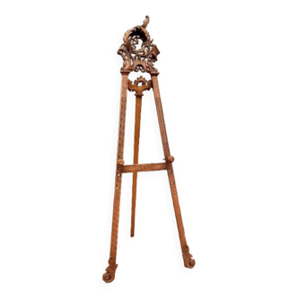 Wooden floor easel, Louis XV style