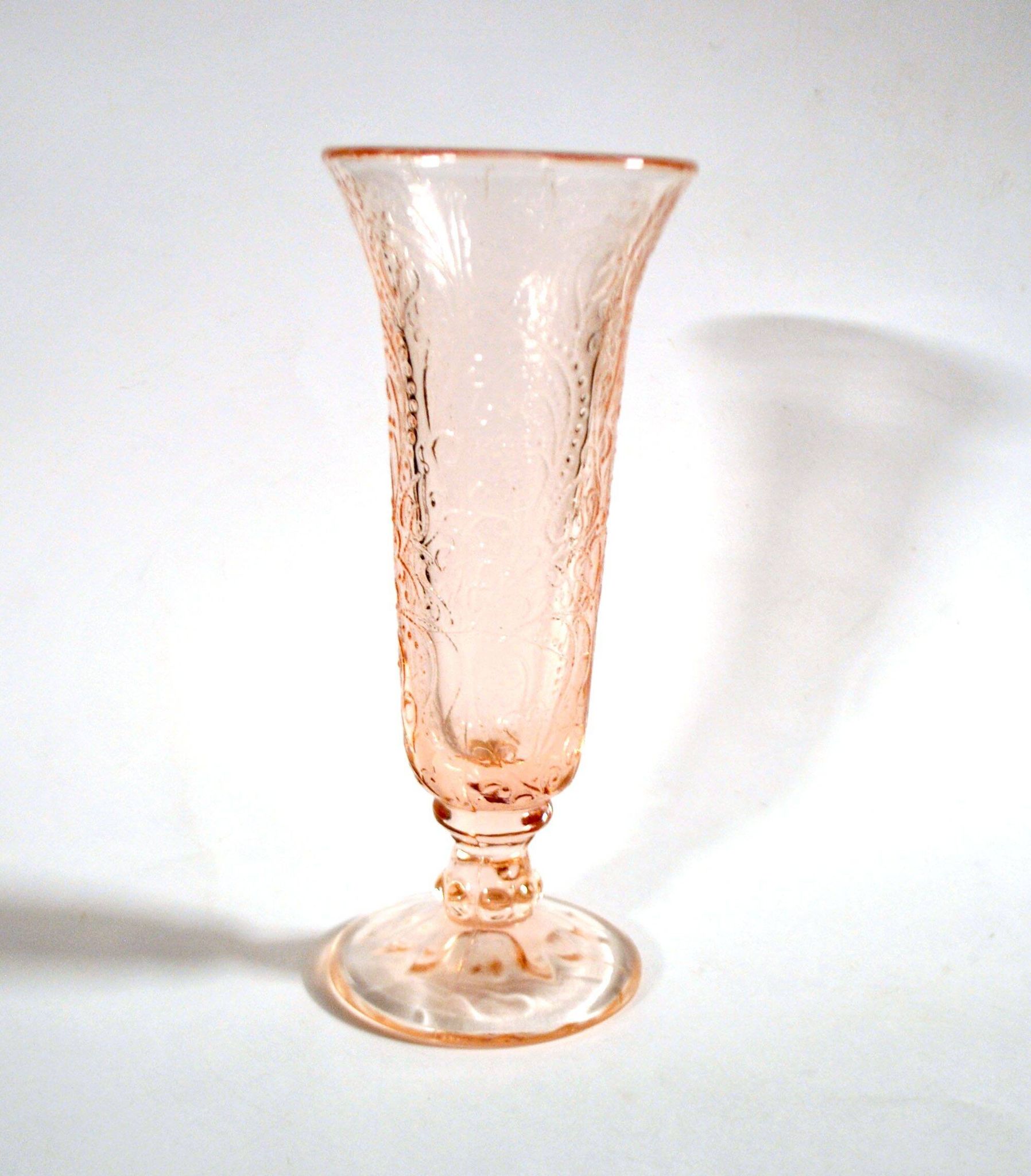 Vintage pink moulded glass cornucopia vase – bead and heart decoration