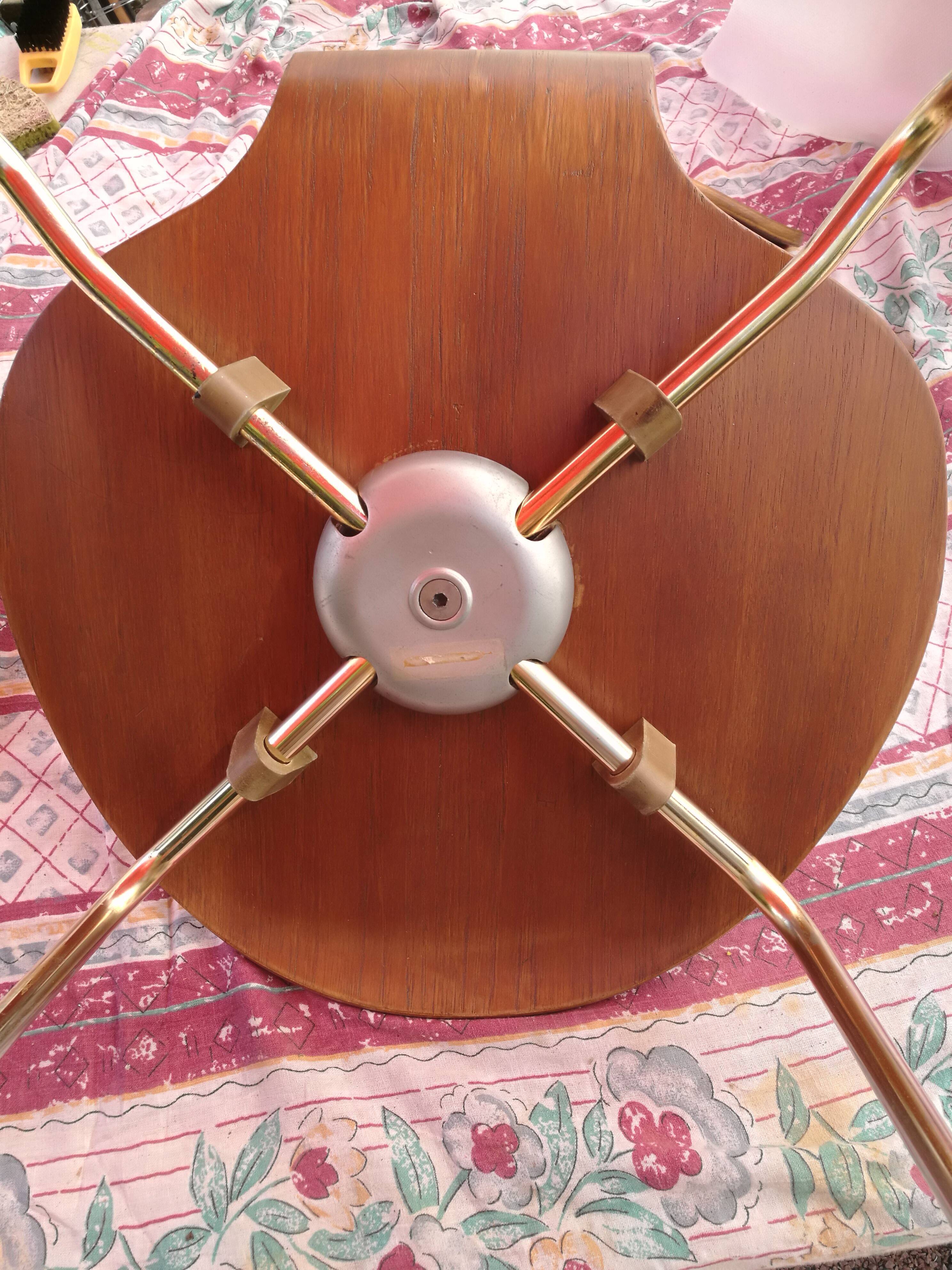 "Mosquito 3105" chair Arne Jacobsen