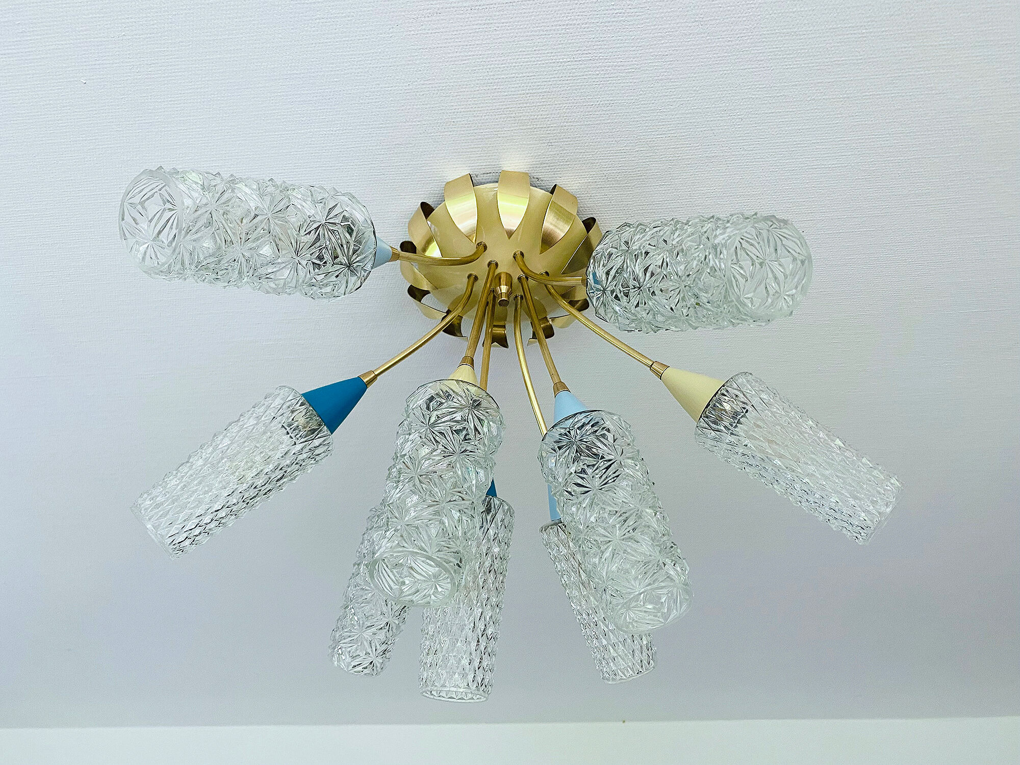 plafonnier lampe vintage, annees 50, verre laiton, bleu beige or