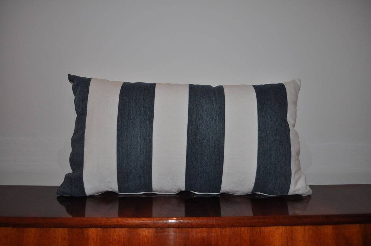 Set of 2 vintage striped cushions in navy blue and white linen, 65x35 cm.