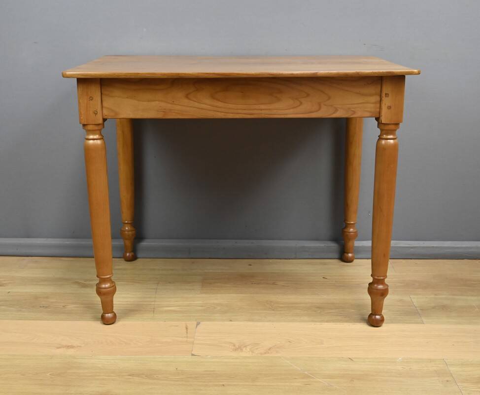 Small cherrywood desk, Louis-Philippe style – Late 19th century