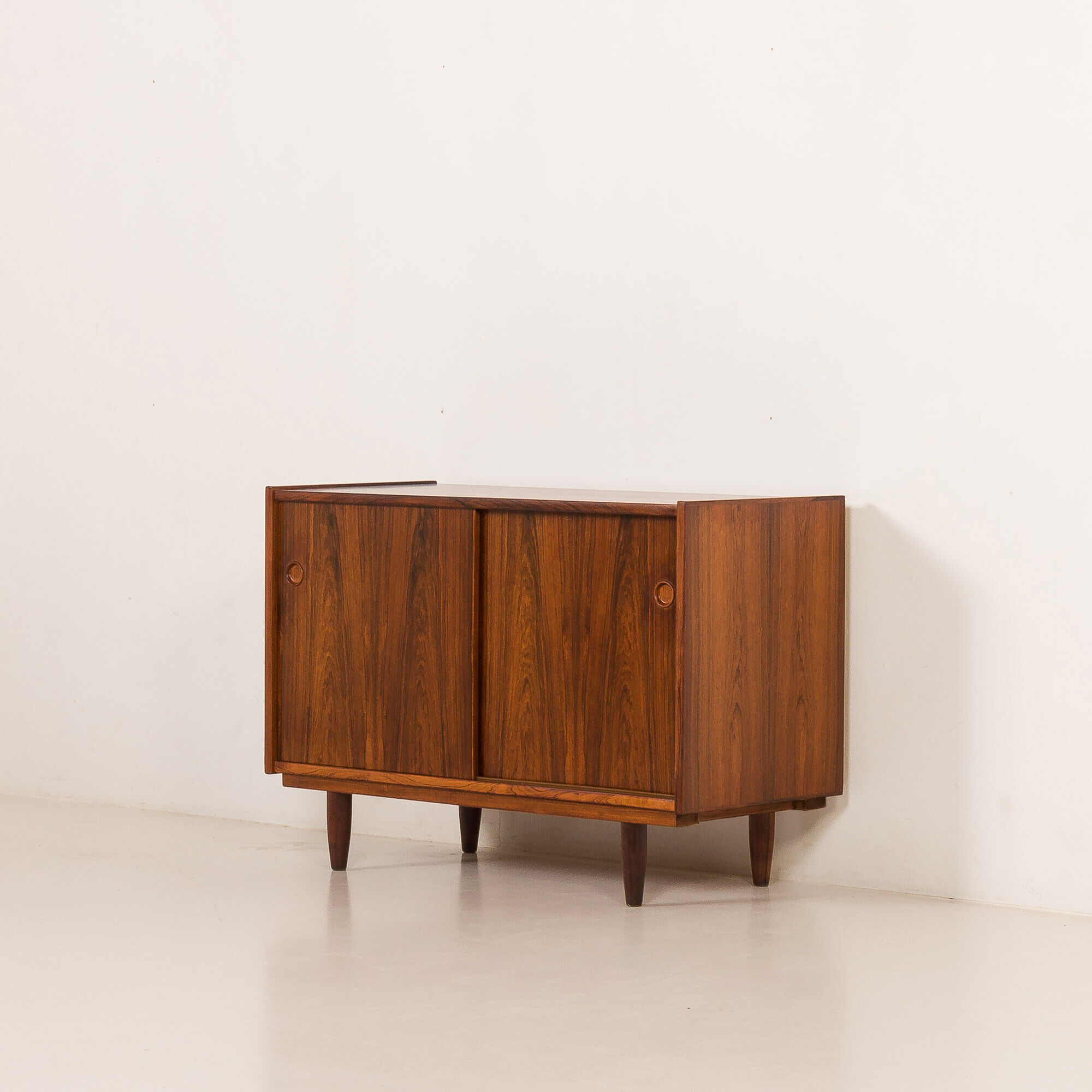 Danish small rosewood sideboard attributed to Hundevad, 1960s
