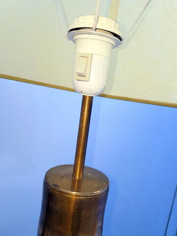 Cylinder foot vintage table lamp in bronze