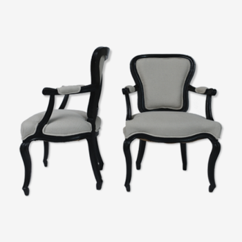 Paire de fauteuils classique