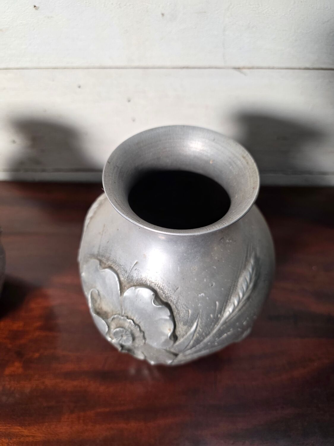 Pair of Art Deco vases in aluminium Signed
