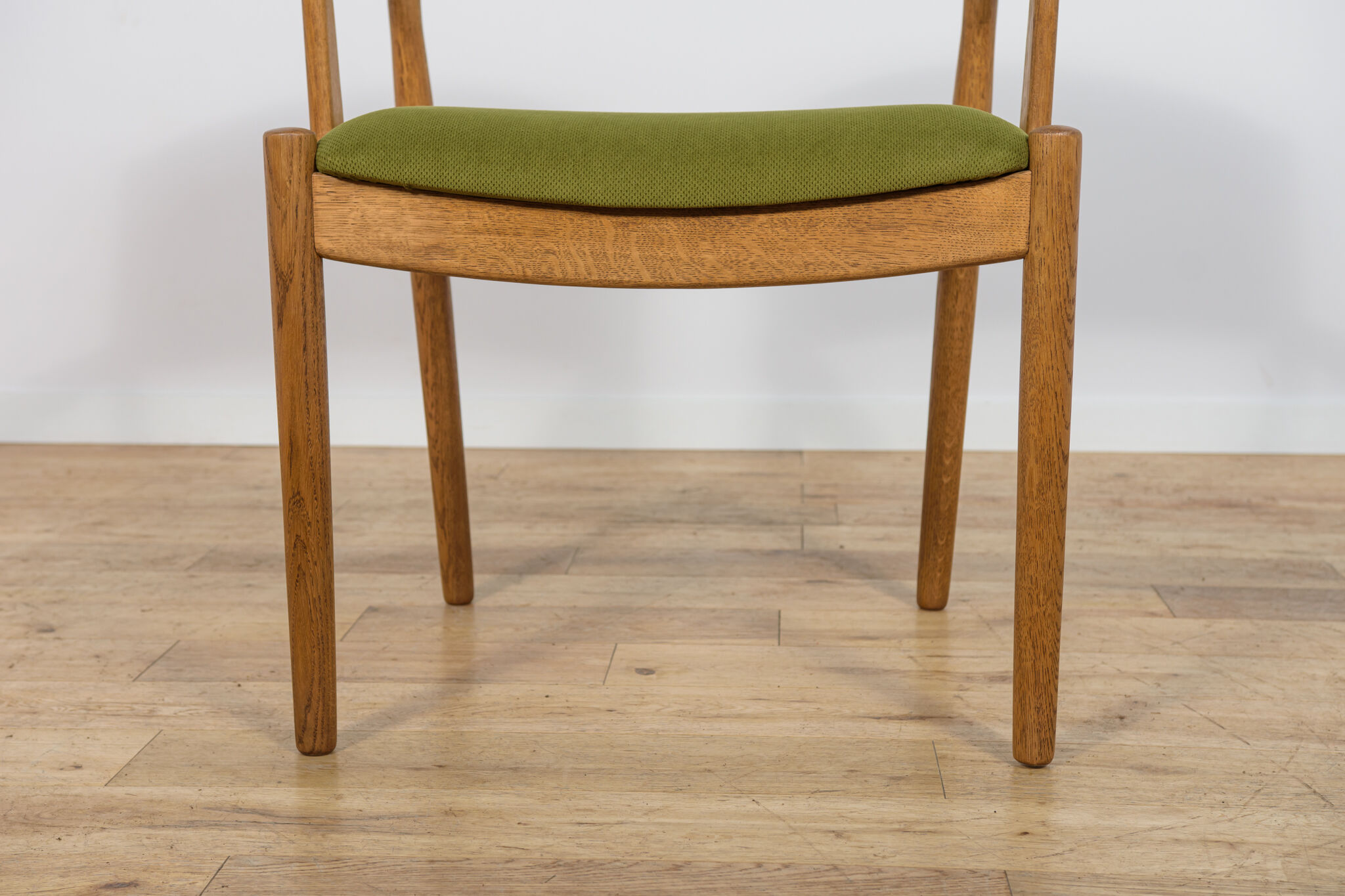 Chaises de salle à manger en chêne du milieu du siècle Modèle J62 par Poul M. Volther pour FDB Mobler, Danemark, années 1960, Ensemble de 4