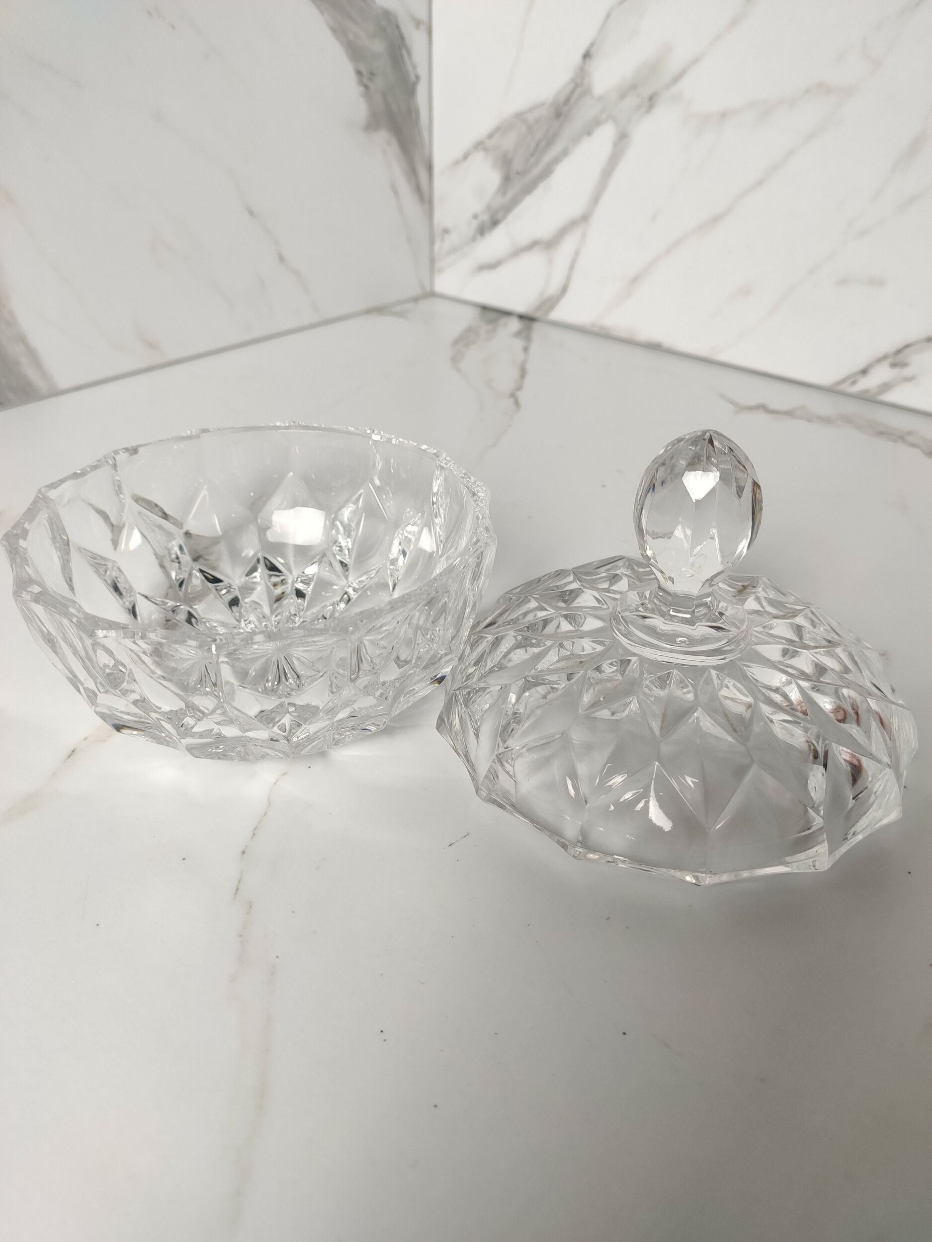 Cut crystal sugar bonbonnière