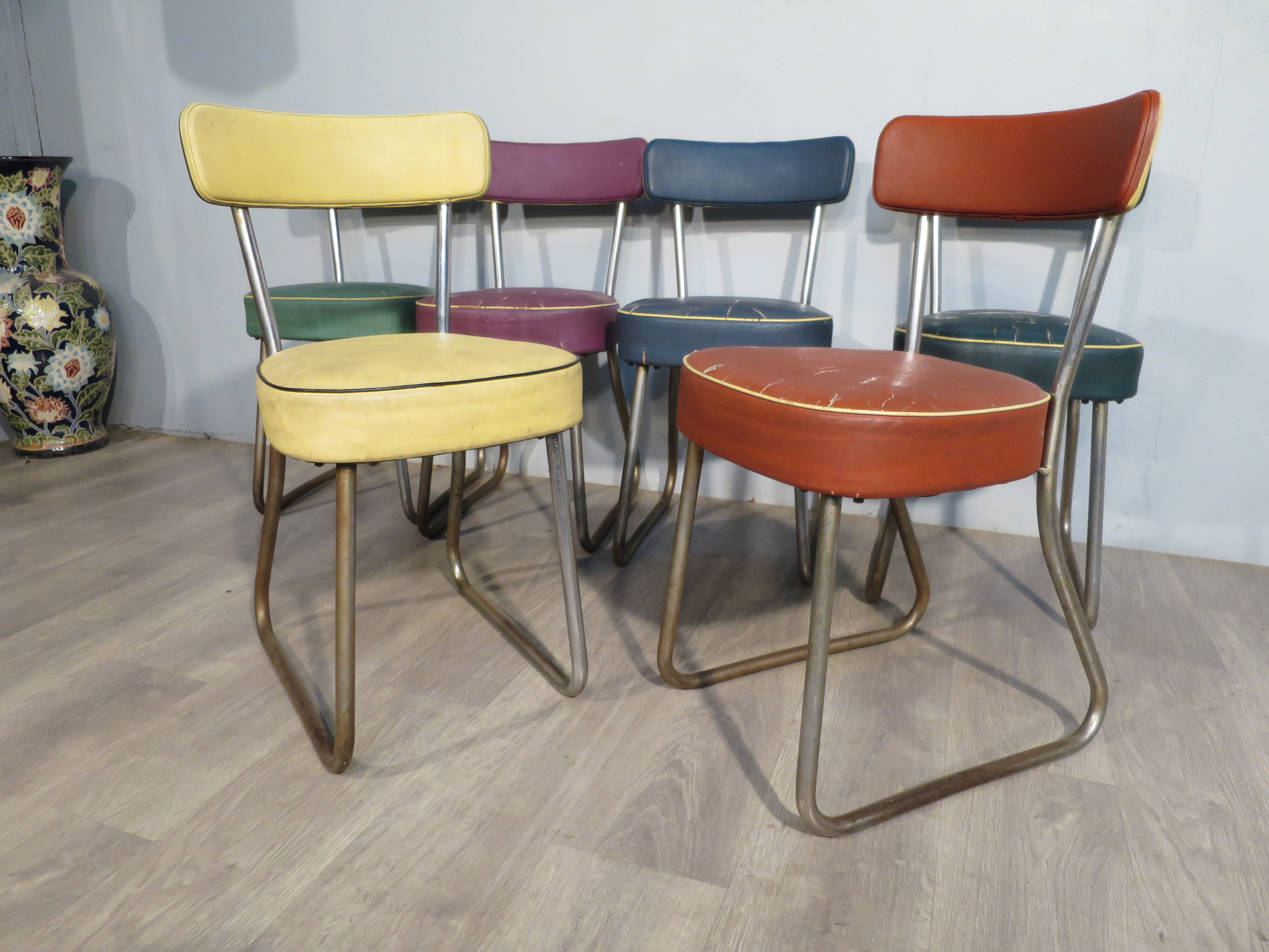 Set of 6 industrial chairs "Nori"