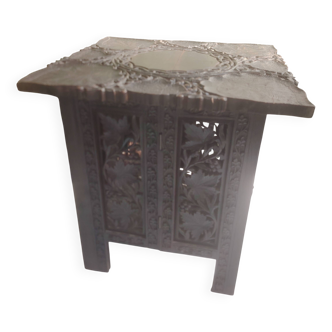 Table indienne en bois sculpté, XXème siècle