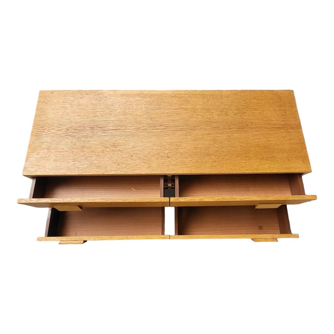 Commode vintage avec Schubladen
