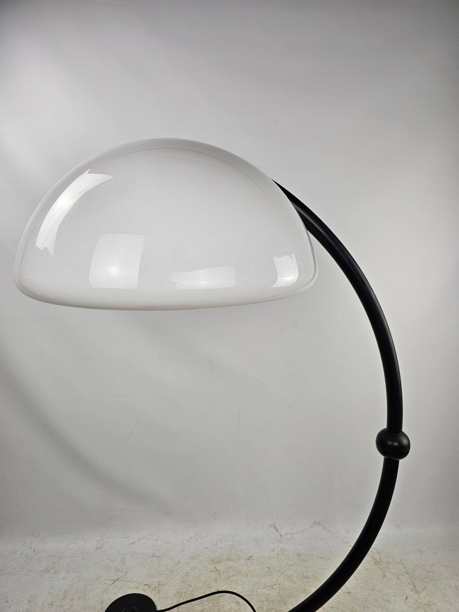 Lampadaire de Martinelli Luce Modèle Serpente