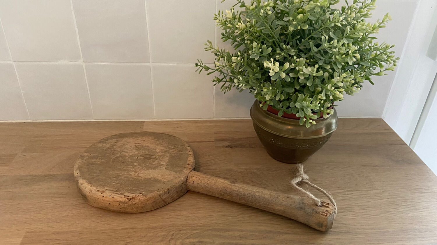 PRODUCT BHV - Vintage cutting board, washerwoman's beater