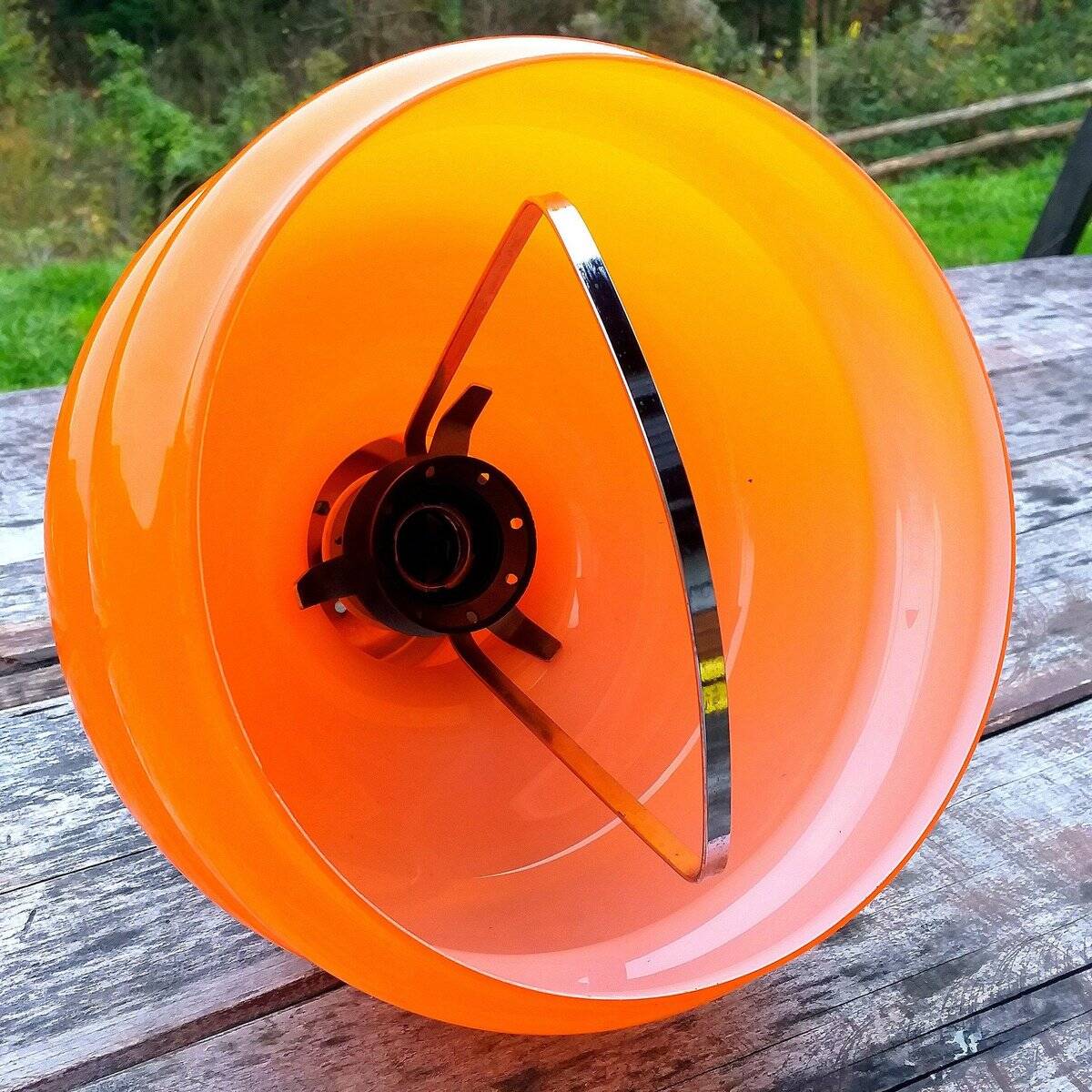 Suspension mid-century