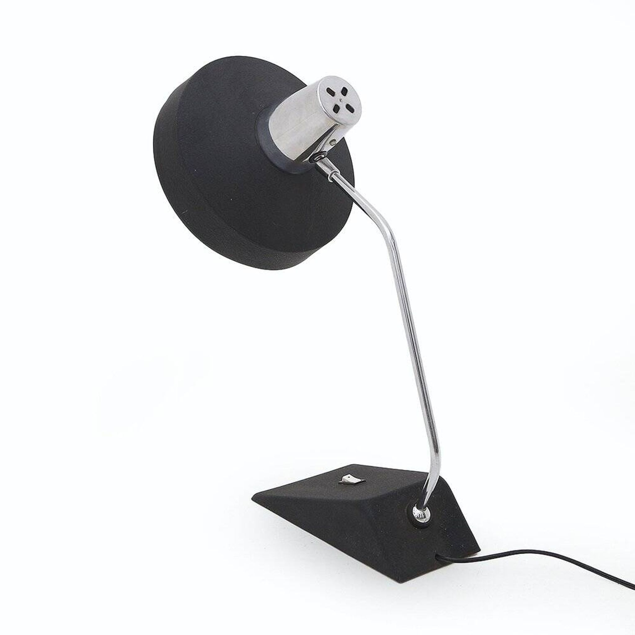 Table lamp in chrome metal and painted black by Seminara, 1960s.