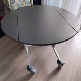 Serving table
