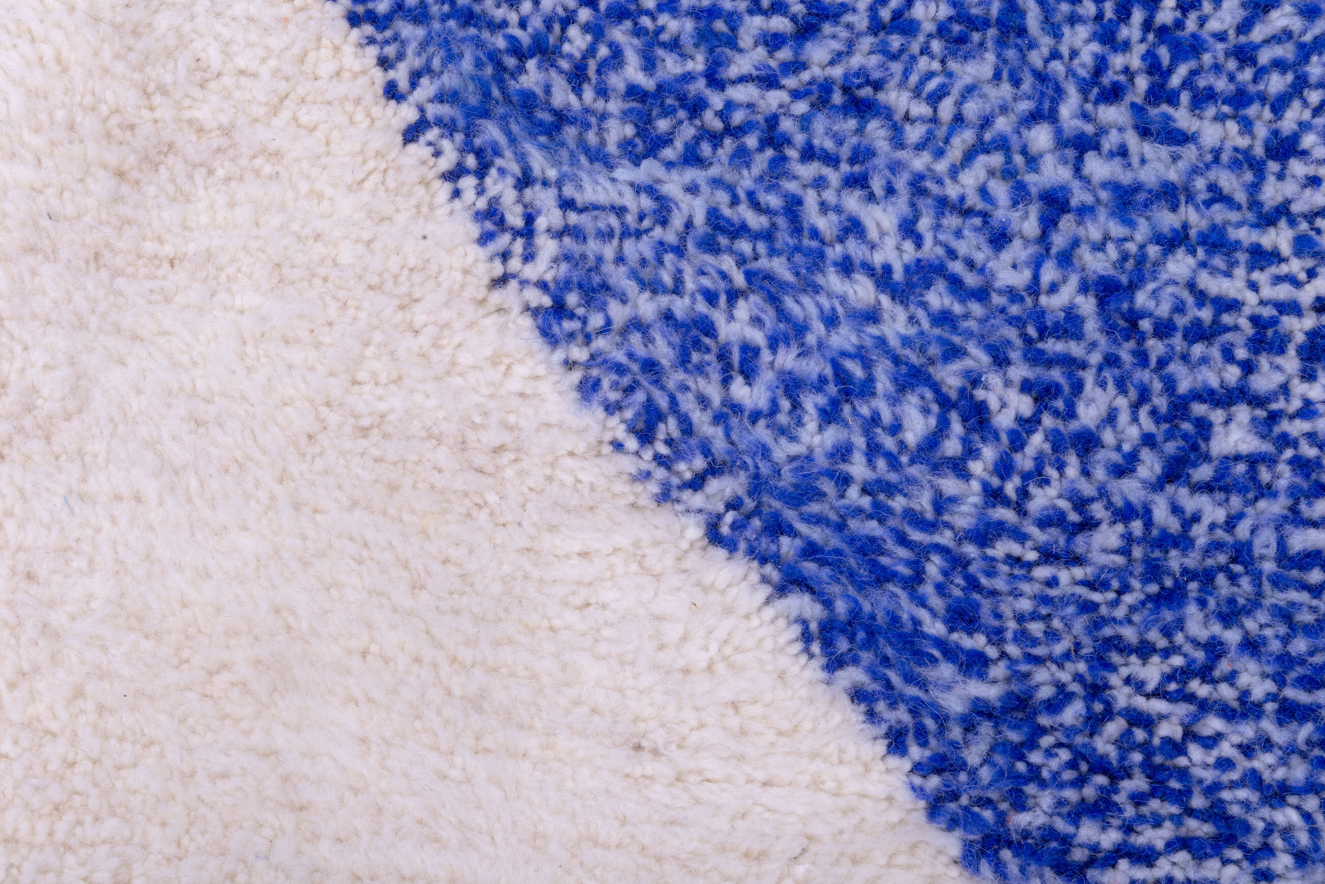 Berber carpet art deco 154x250cm