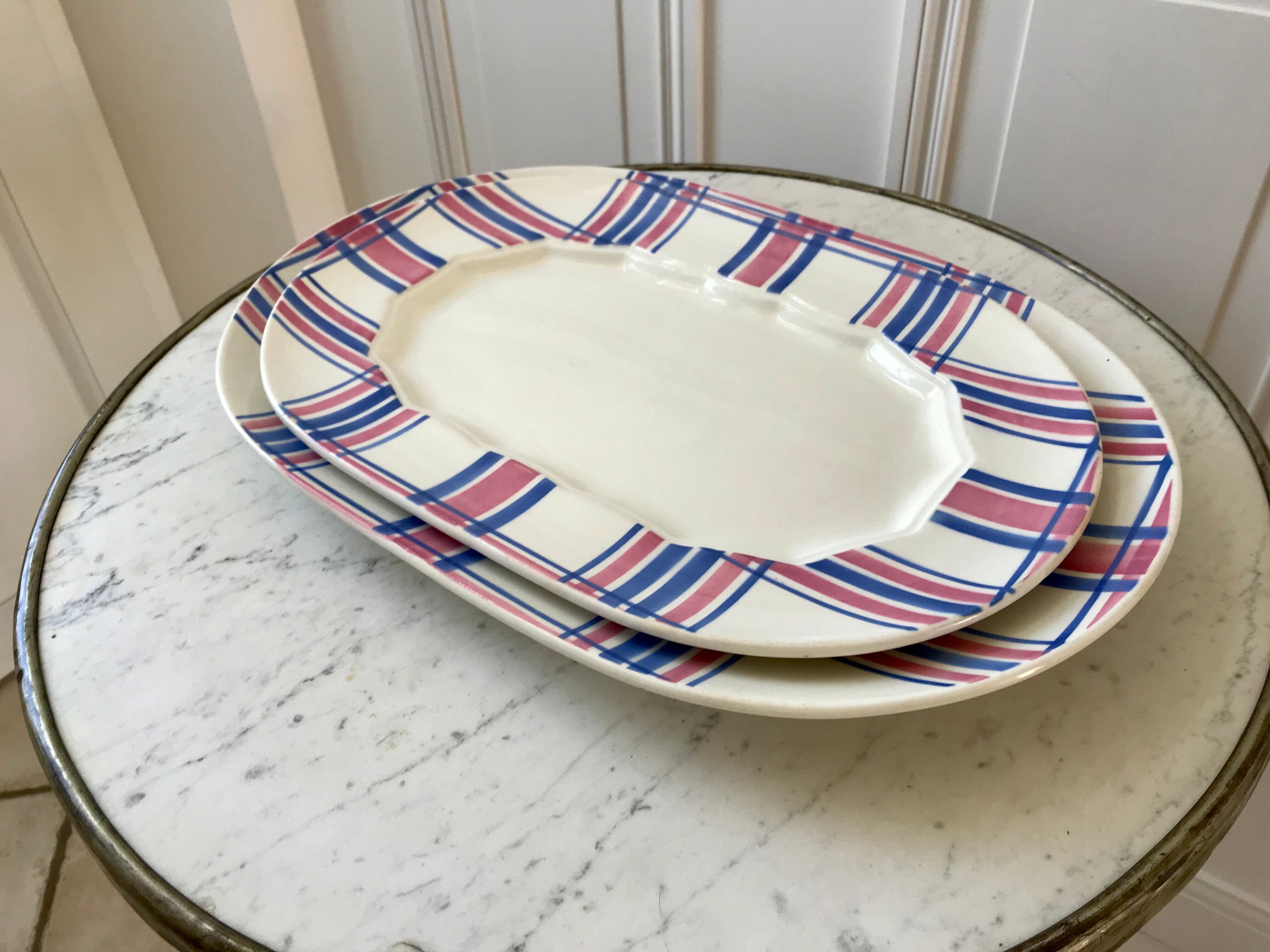 Duo of rectangular dishes HBCM model "Scottish" pink and blue 50s