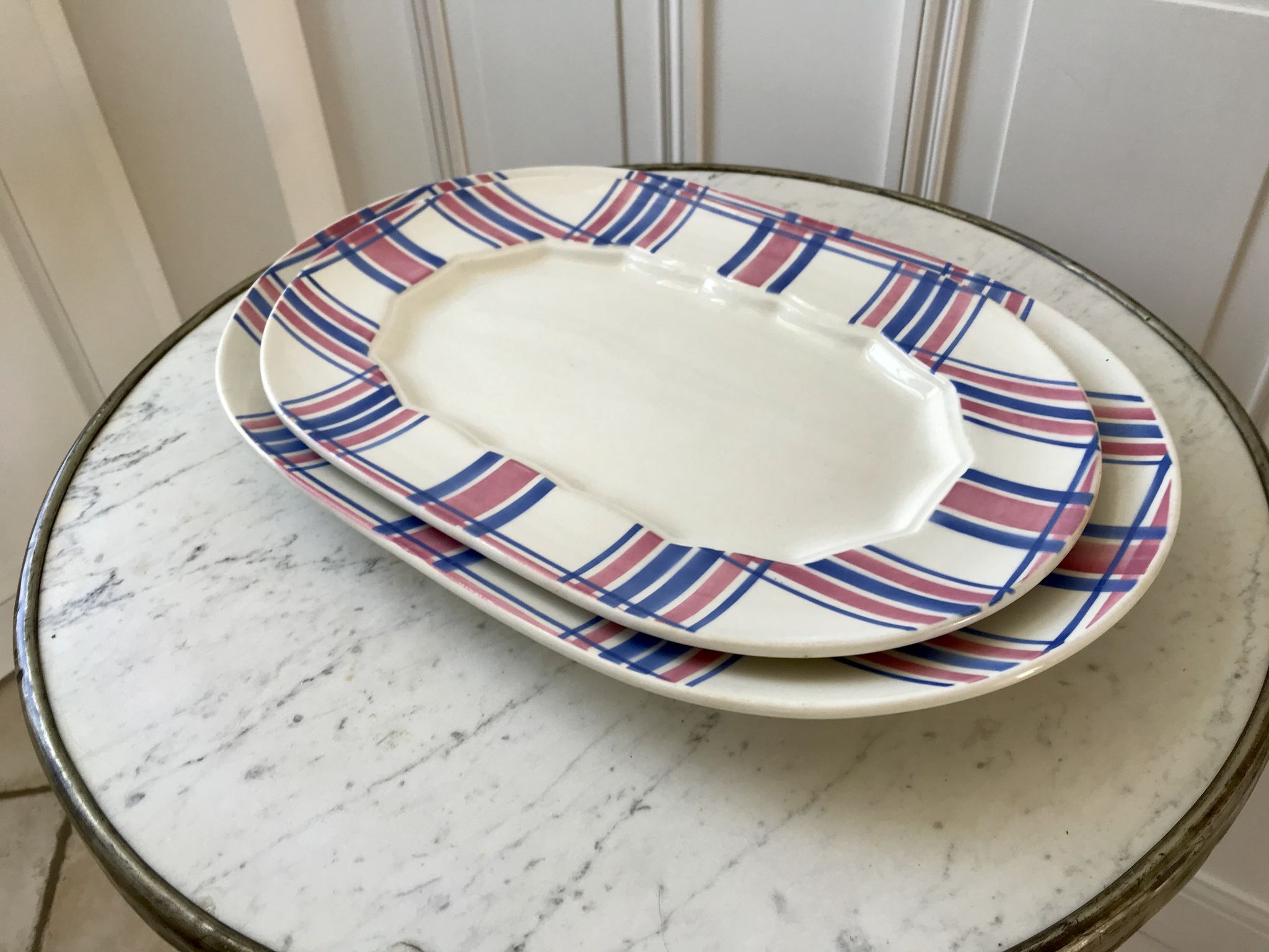 Duo of rectangular dishes HBCM model "Scottish" pink and blue 50s