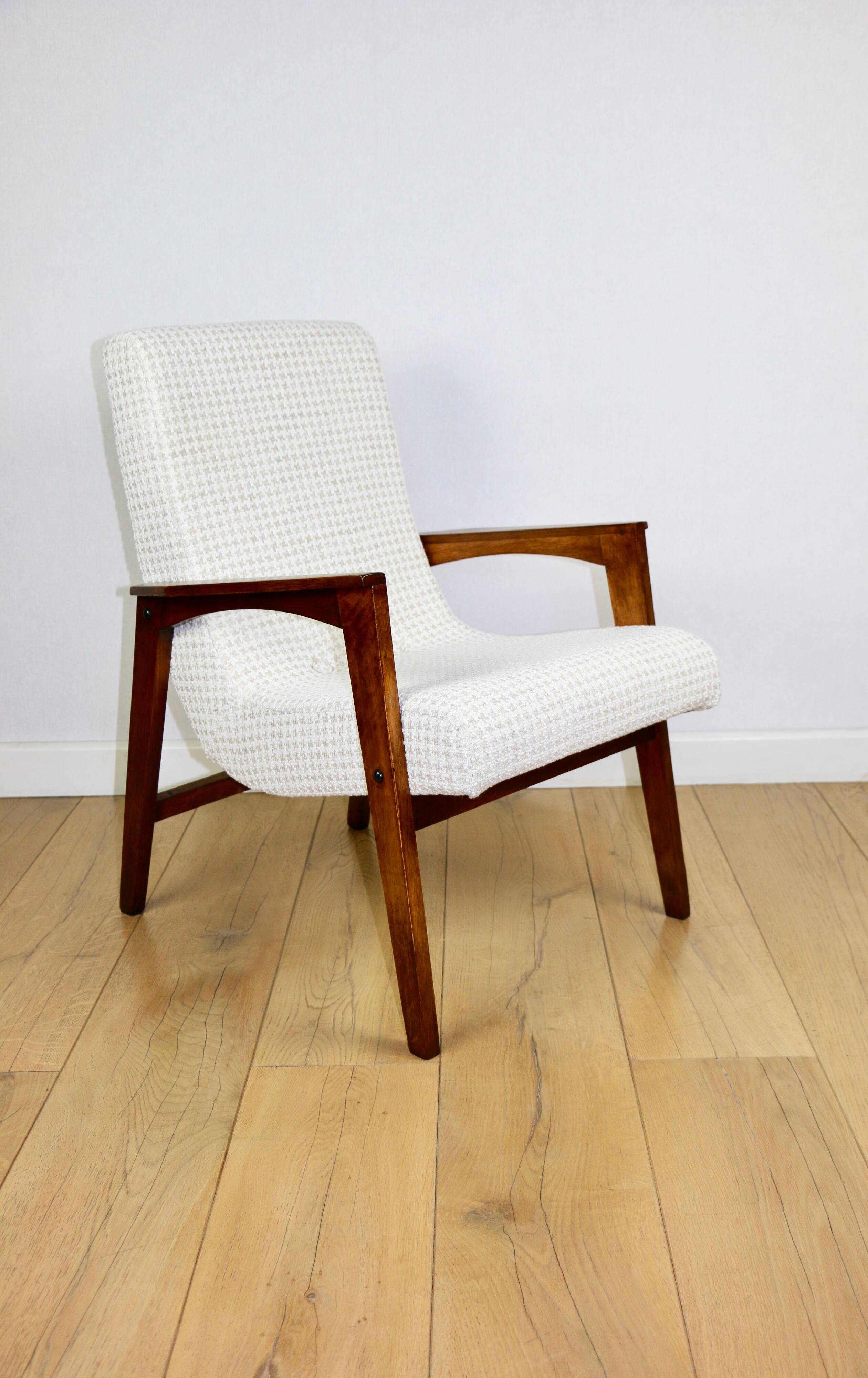 Vintage loft armchair herringbone natural fabric model from the 70s