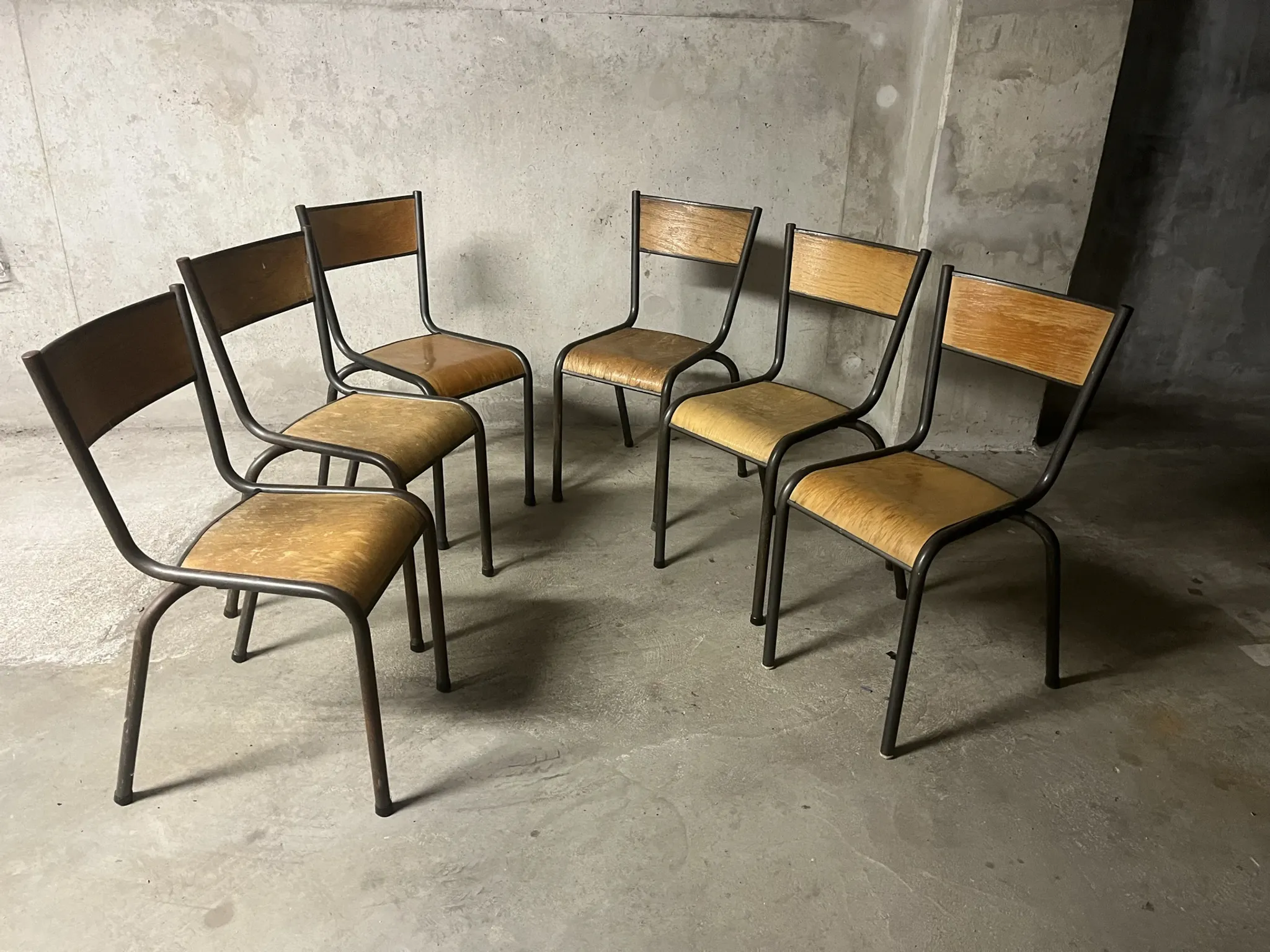 Set of 6 school chairs