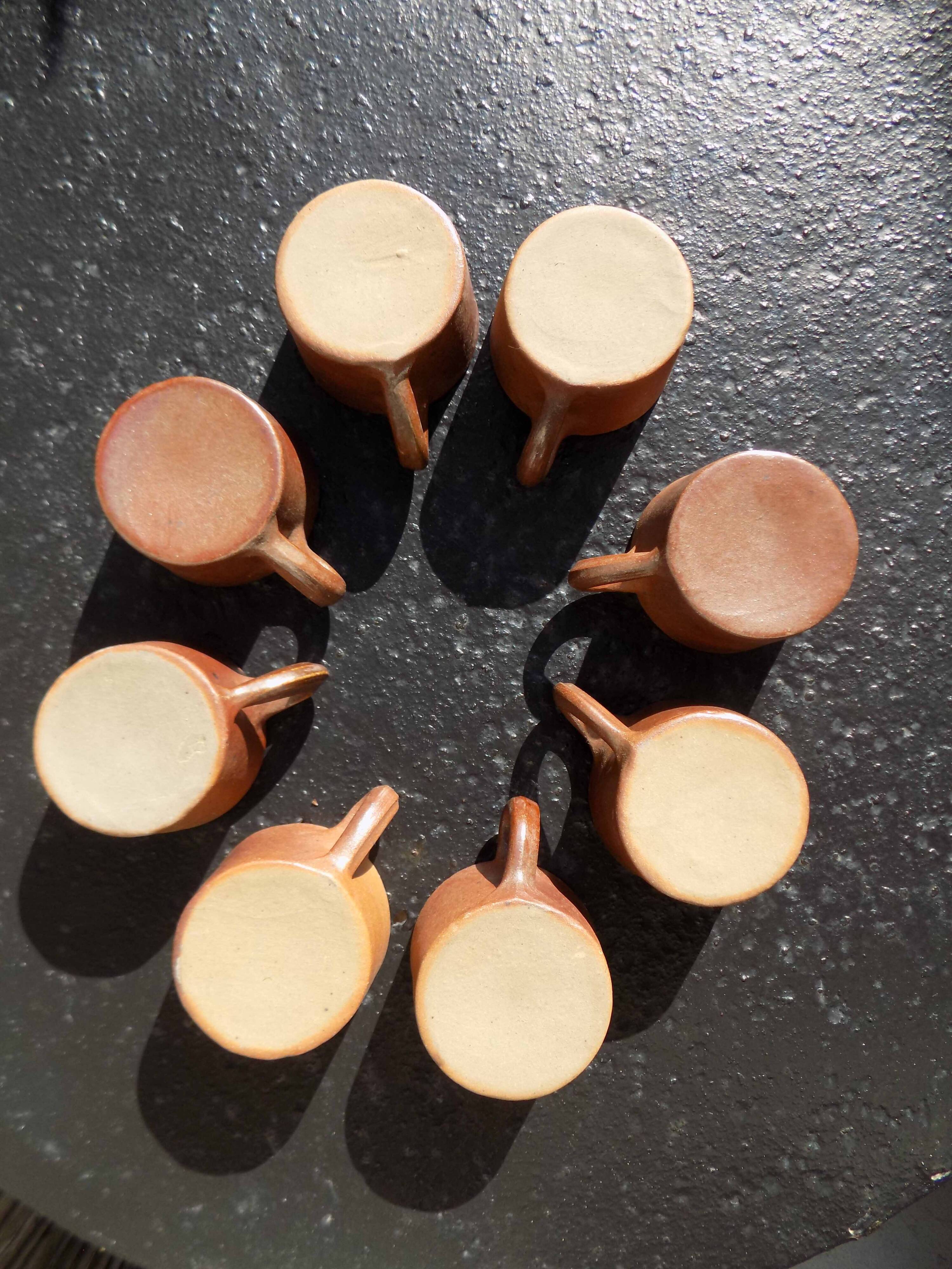 Set of 8 stoneware coffee cups