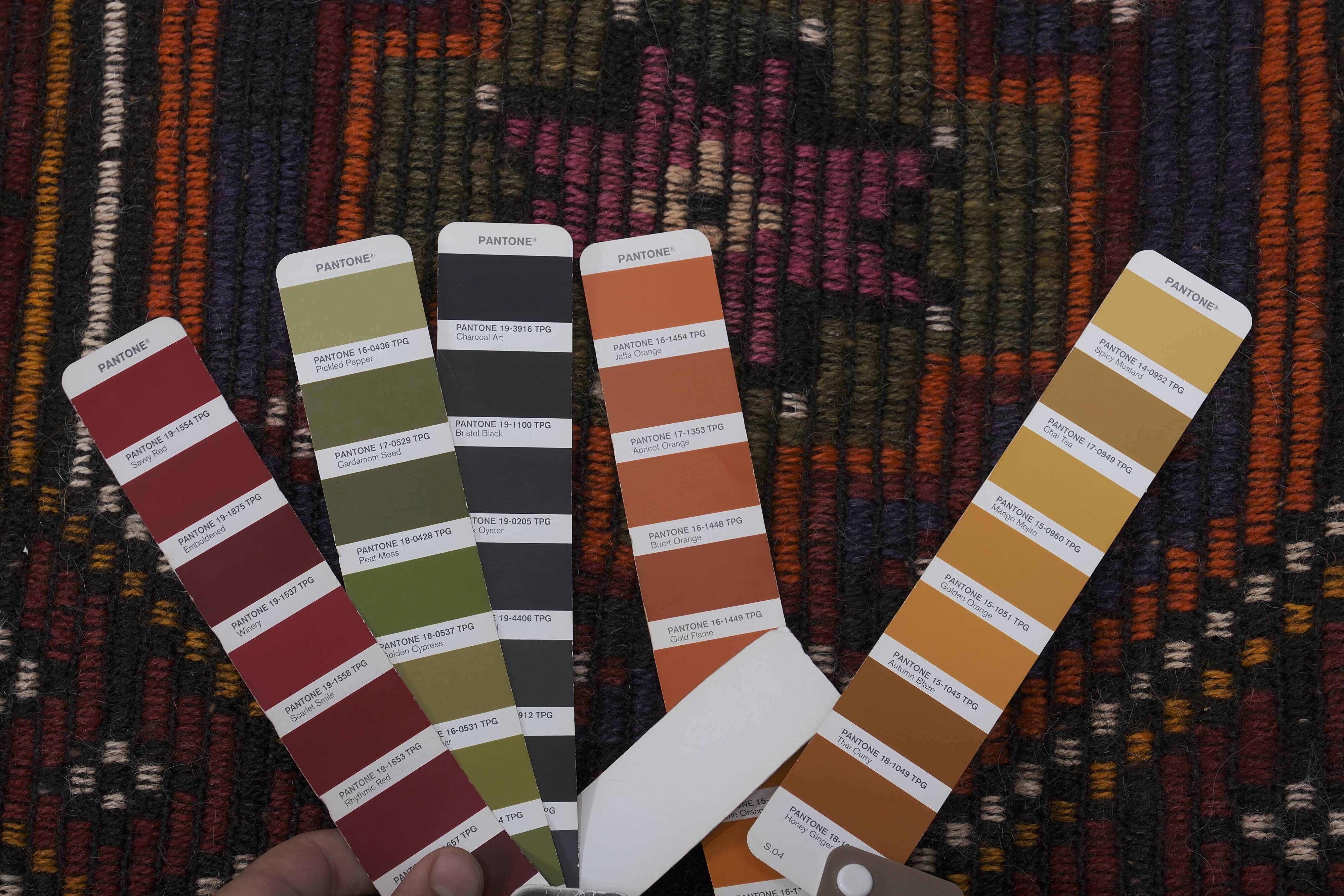 Vintage Turkish Oushak Rug Handwoven 174x297 cm